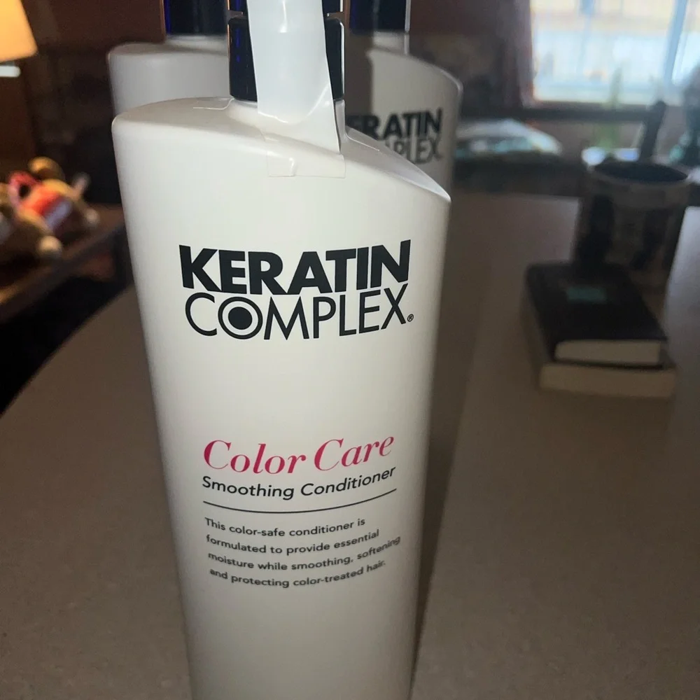 Color Care Smoothing Conditioner - White - Picture 1 of 1
